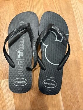 Disney Havaianas Men’s Black 45-46 Flip Flop Beach Sandals Size 13